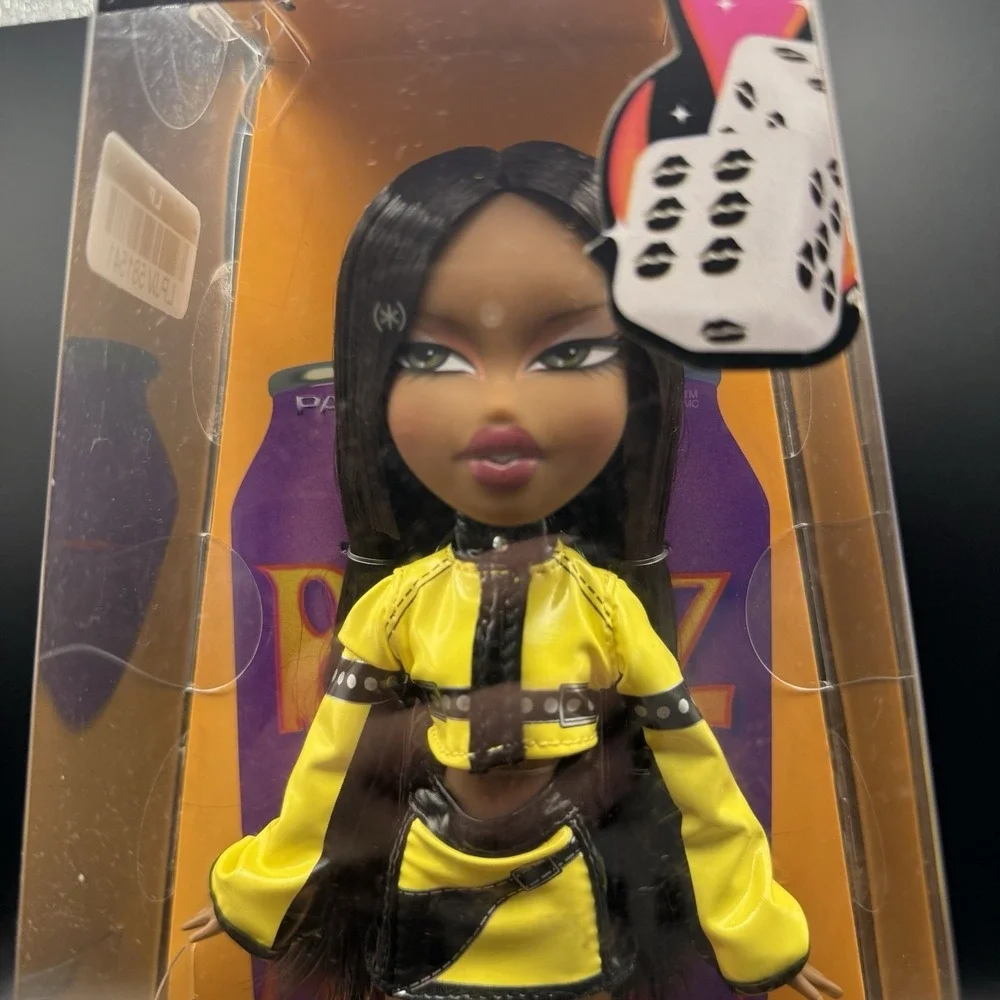 BRATZ 2025 Scorchin' SASHA Doll Limited Edition NEW!!🔥 Yellow Outfit & Shades